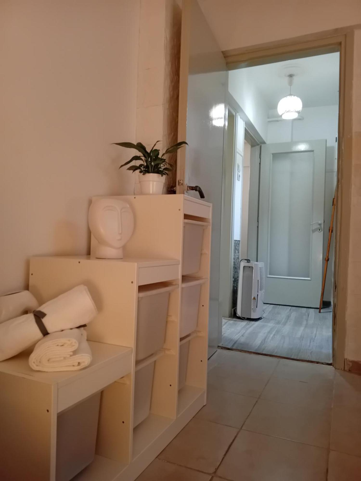 Vestige Basement Apartment Athens Exterior photo